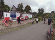 Lurah Raya Ajak Warga Bersama Staf Kantor lurah Melaksanakan Giat Gotong Royong Bersama Harungguan Pamatang Raya