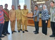 *Bupati Simalungun bersama Wakil Bupati Terima Kunjungan Direksi Bank Sumut*