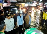 *Gercep Tangani Banjir Di Parapat, Bupati Simalungun Perintah Instansi Terkait Turun Ke Lokasi*