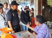 *Bupati Simalungun Sidak Pasar Perdagangan, Pantau Harga Bahan Pokok dan Serap Keluhan Pedagang