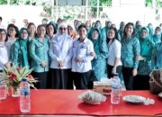 Kunjungan Kerja di Kecamatan Jawa Maraja Bah Jambi dan Tanah Jawa, Ketua TP PKK Simalungun Lakukan Pembinaan 10 Program Pokok PKK