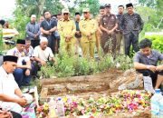 Bupati Simalungun Sampaikan Belasungkawa atas Wafatnya Mertua Ketua DPRD Simalungun