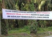 Kembali spanduk besar Simalungun larang Budi Susanto masuki unit kebun di Simalungun